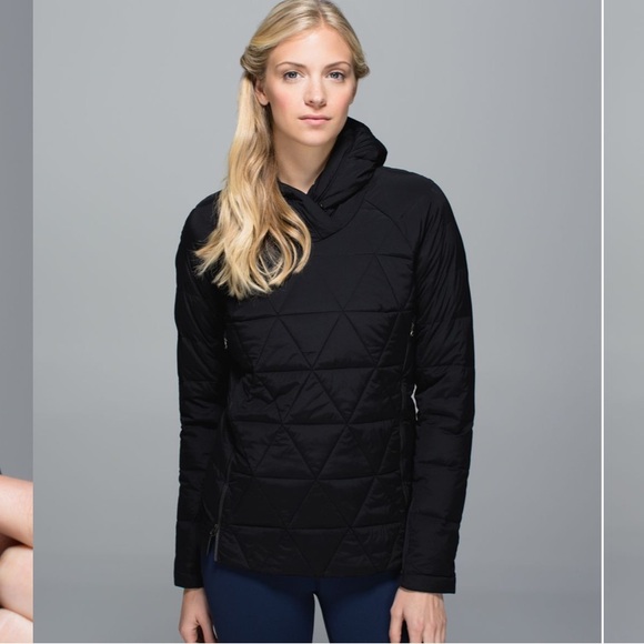 Lululemon Fluffed Up Pullover - Picture 1 of 7